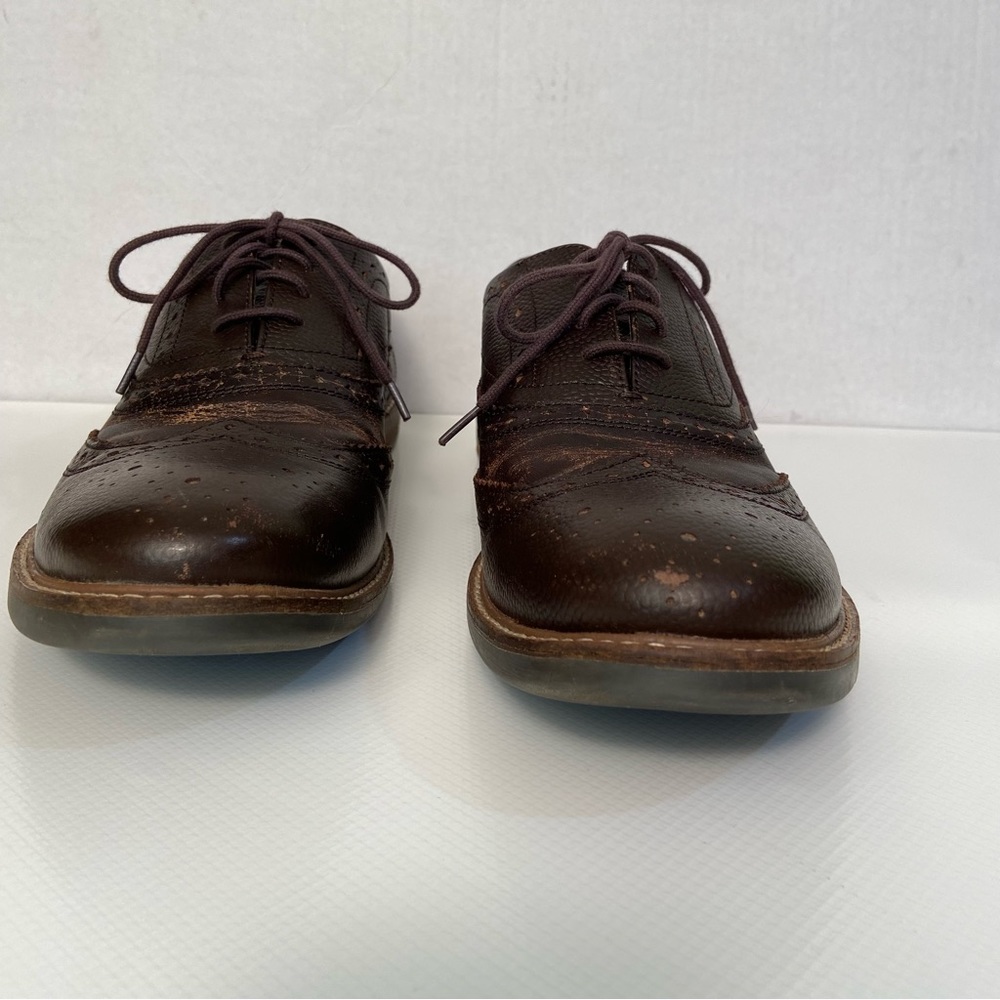 Ben Sherman men lace front brown leather shoes Size 10. Used.